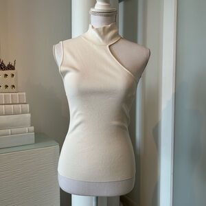 Alice + Olivia Cream Sleeveless Tank Top - M